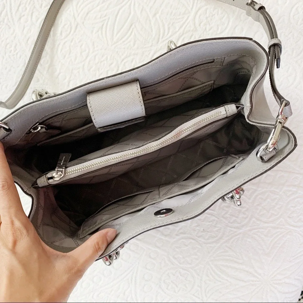 NEW‎ Michael Kors Cynthia Saffiano Leather Satchel